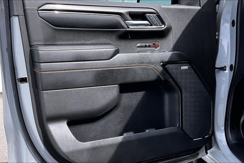 2024 GMC Sierra 1500 AT4