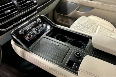 2023 Lincoln Navigator Black Label