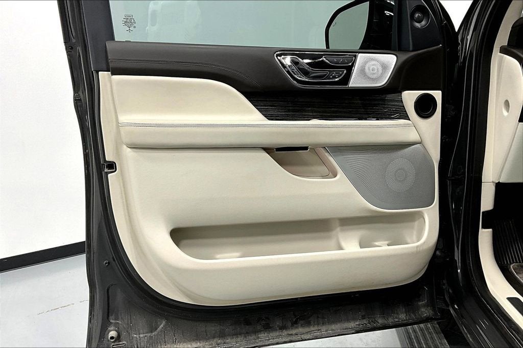 2023 Lincoln Navigator Black Label