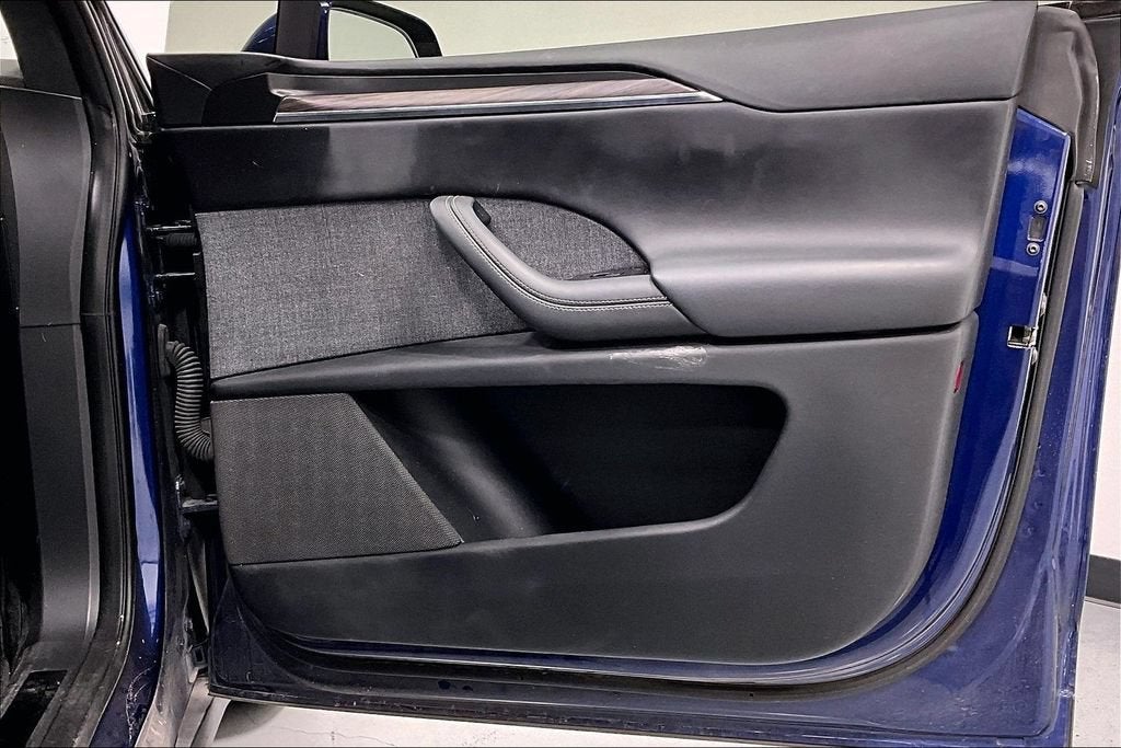 2022 Tesla Model X Dual Motor All-Wheel Drive