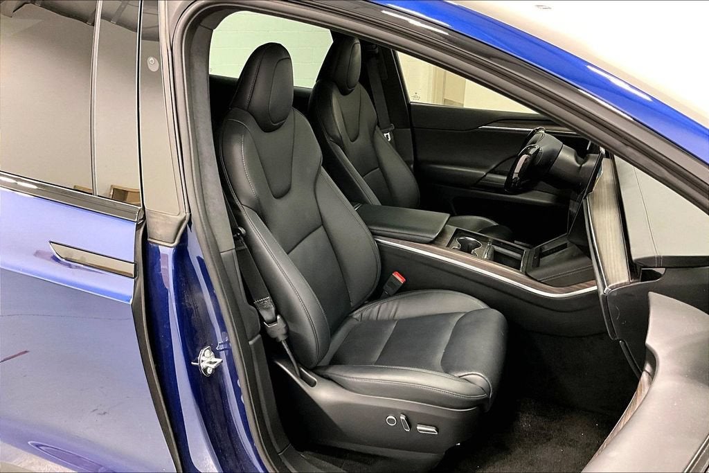 2022 Tesla Model X Dual Motor All-Wheel Drive
