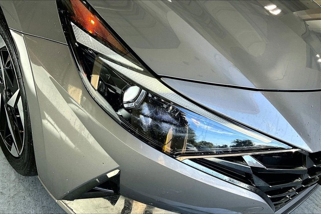 2022 Hyundai Elantra Hybrid Limited