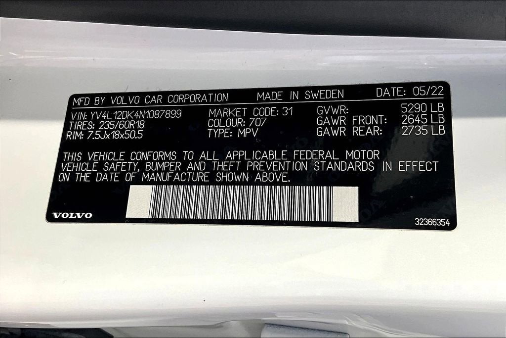 2022 Volvo XC60 B5 Momentum